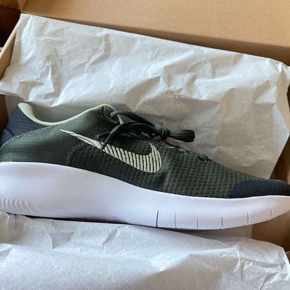 Nike Experience Run 11 Next Nature Mens Size 10.5 New with box - Picture 11 of 14